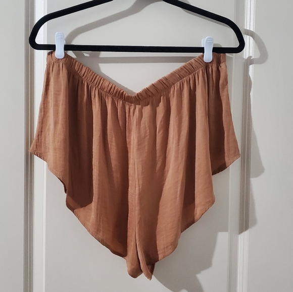 Dynamite Satin Sleep Shorts - Picture 3 of 4